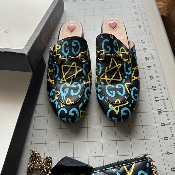 Bundle of gucci loafers and mini bag - Picture 2 of 15